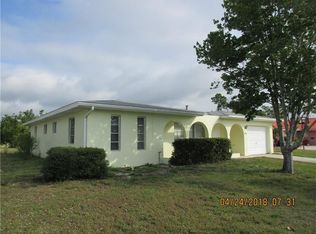 2369 Beacon Dr, Pt Charlotte, FL 33952