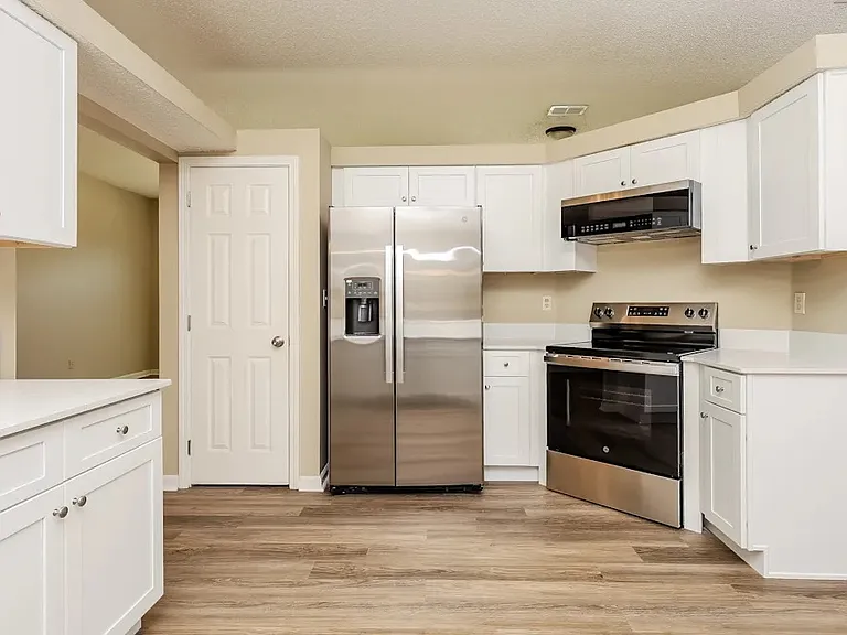 11820 Lake Fern Dr — Photo 9