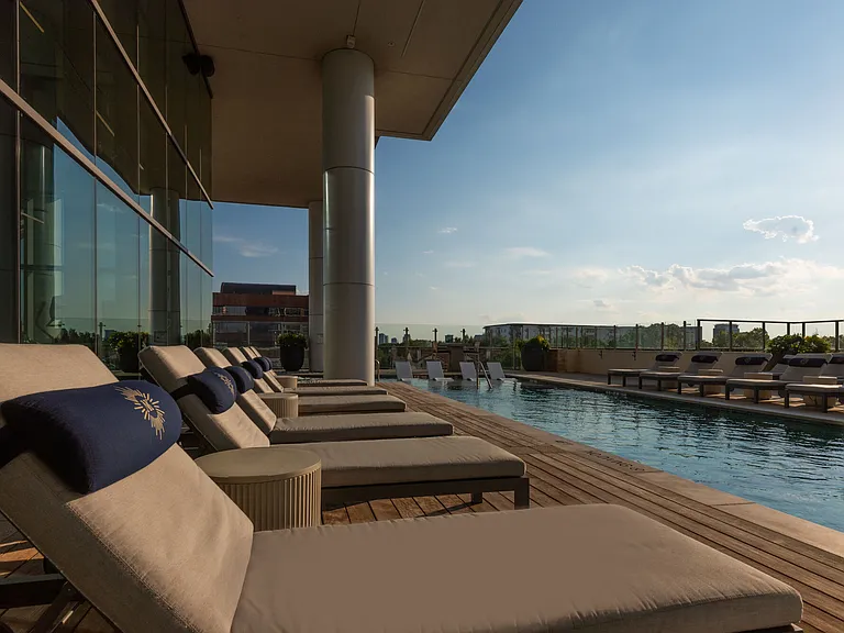 Nove at Knox — Photo 12