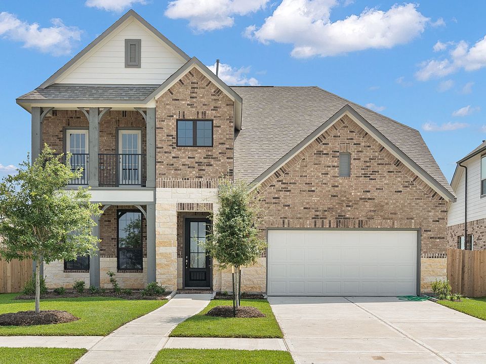 Welcome home to 5106 Sapphire Creek Drive located in the community of StoneCreek Estates and zoned t
