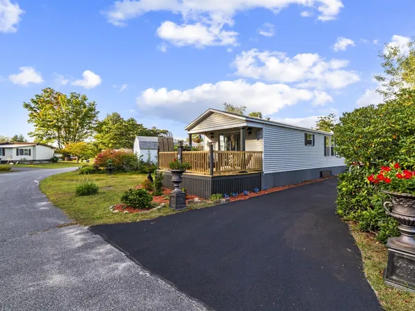 28 Washington Park, Carver, MA 02330