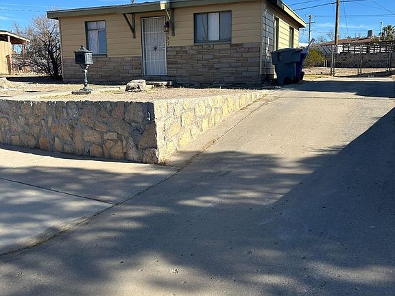 3rd image of 557 Bataan Cir