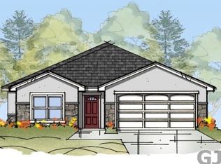 207 Whisper Ln, Grand Junction, CO 81503