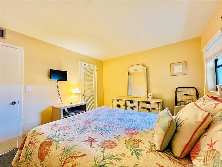 7430 S Ocean Dr — Photo 43