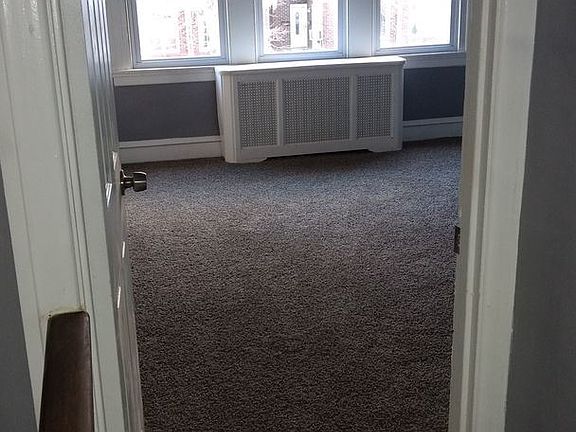 3rd image of 1823 72nd Ave