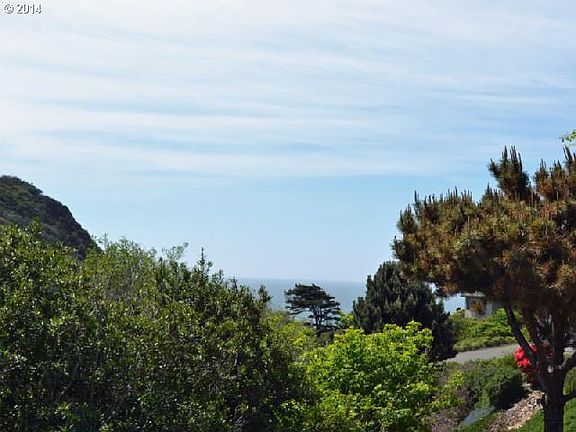 2nd image of Ocean Park Dr