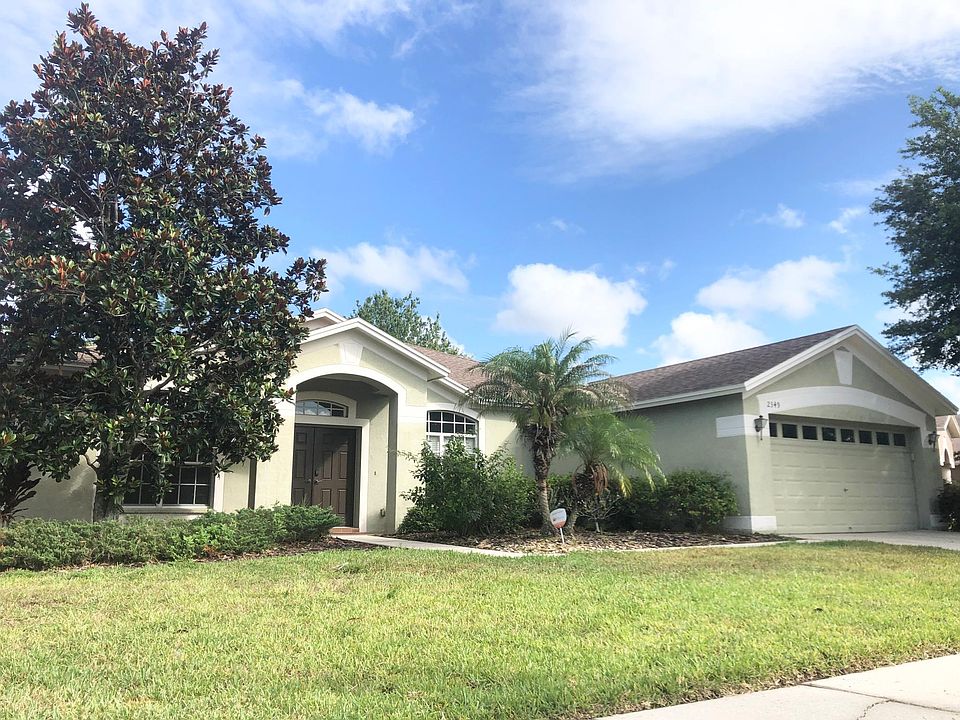 4 Bedroom, 3 Bath plus Formal/Living Dining plus Family Room