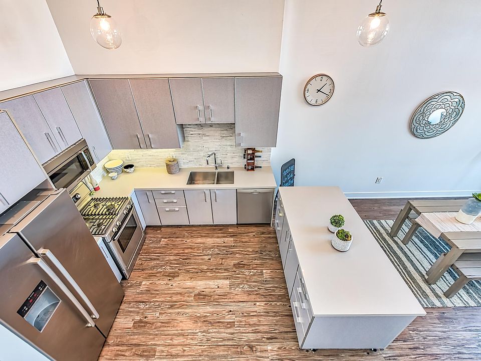 1st image of 1168 S Barrington Ave #2X2