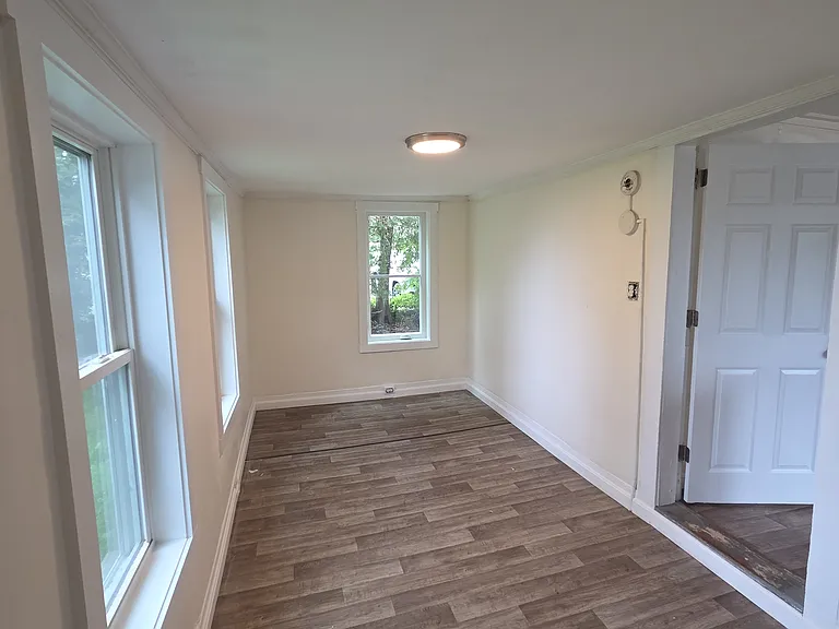 398 Weaver St #1 — Photo 7