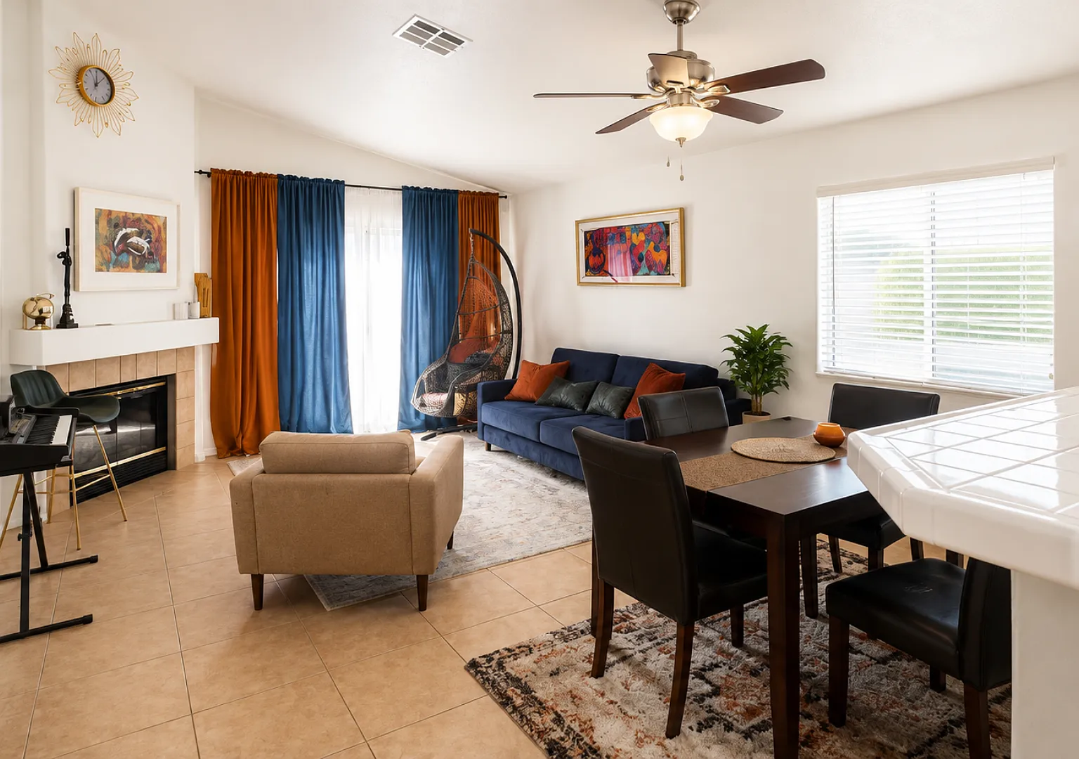 3 bed, 1200 sqft, $1,100 — Photo 2