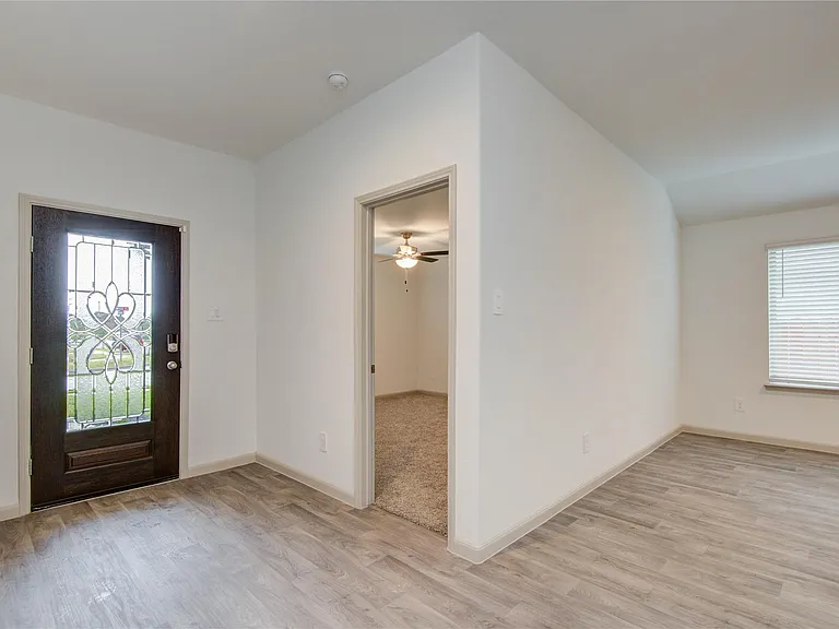3507 Telford Ln — Photo 8