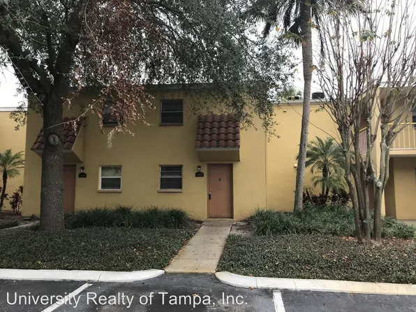 2808 Somerset Park Dr, Tampa, FL 33613