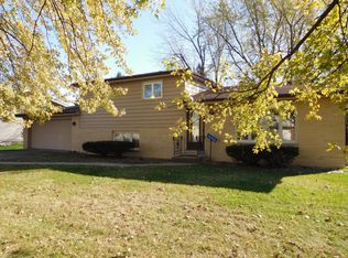 1909 W 99th Ave, Crown Point, IN 46307