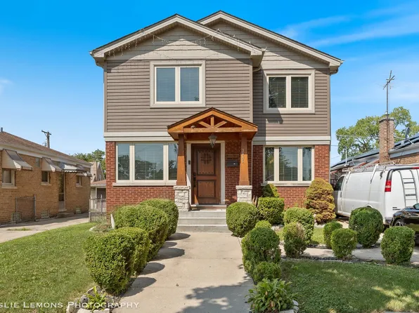 3046 Sarah St, Franklin Park, IL 60131