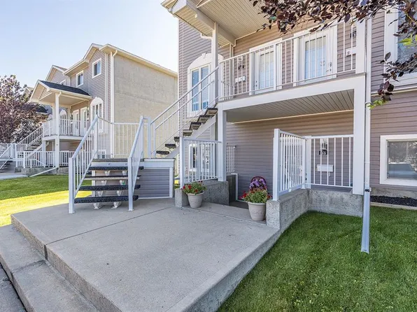 35 W Somerset Ln SE, Medicine Hat, AB T1B 0E5