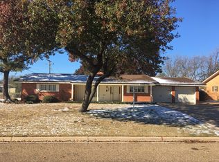 1301 Borger St, Plainview, TX 79072