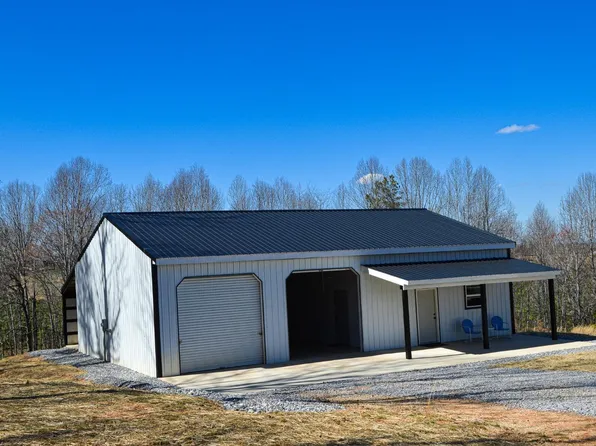 2736 Police Tower Rd, Appomattox, VA 24522