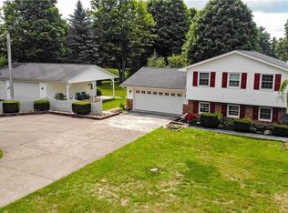 7115 Cool Rd, Canfield, OH 44406