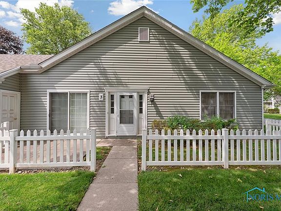 4th image of 3 Olde Orchard Dr