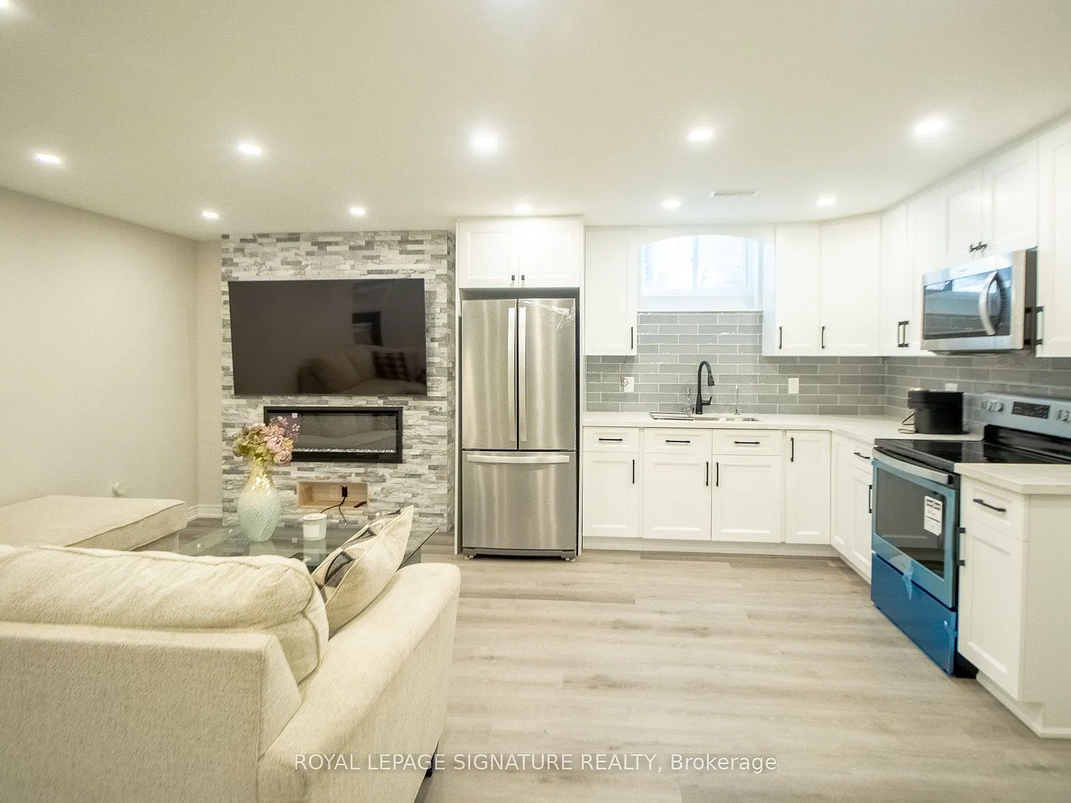 2 bed, $1,900 — Photo 4