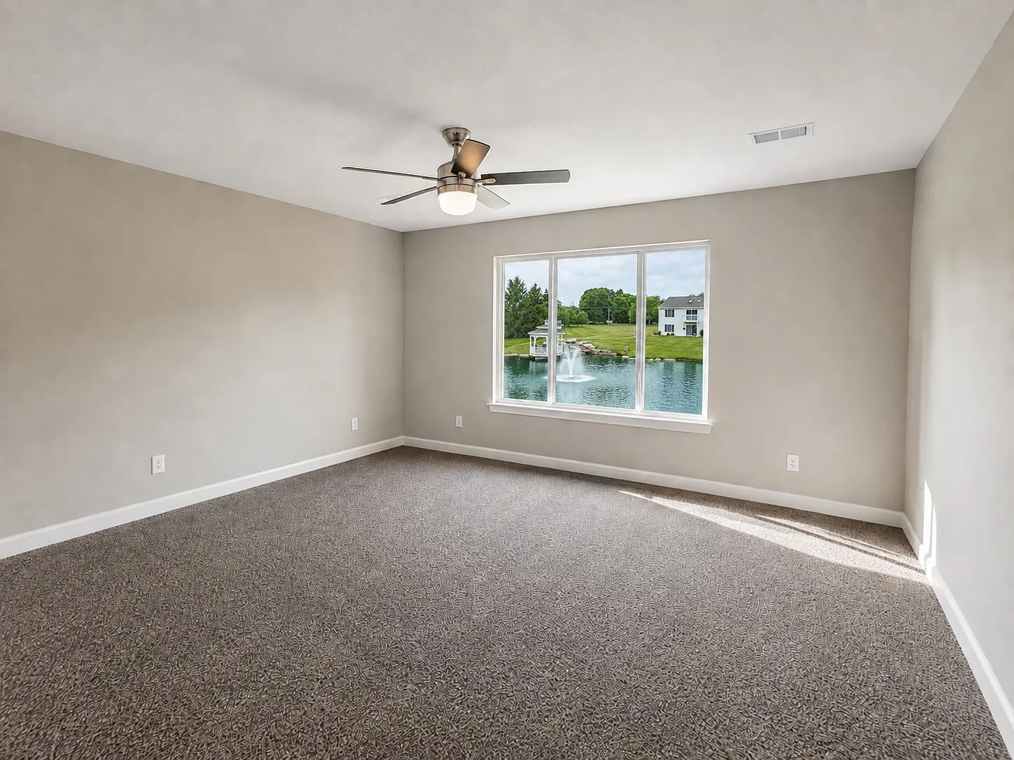 3 bed, 1689 sqft, $2,125 — Photo 4