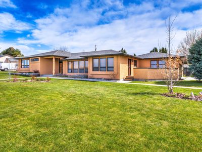3720 S Midland Blvd, Nampa, ID, 83686