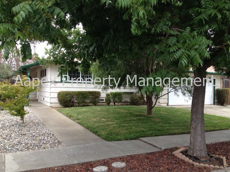 2nd image of 39211 Logan Dr