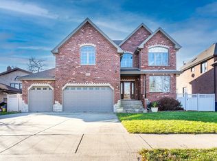 9322 S 83rd Ct, Hickory Hills, IL