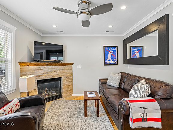 3rd image of 1150 Empire Ave #50