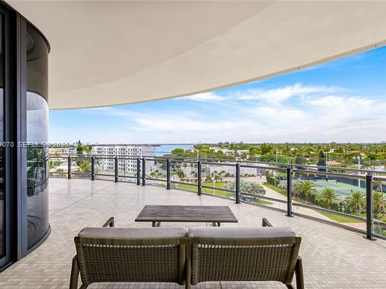8701 Collins Ave #605 — Photo 9
