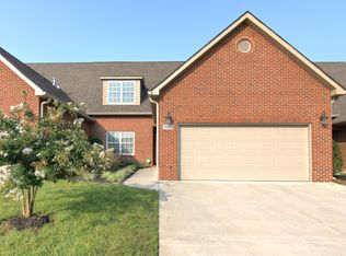 985 Meadow Walk Ln, Lenoir City, TN 37772