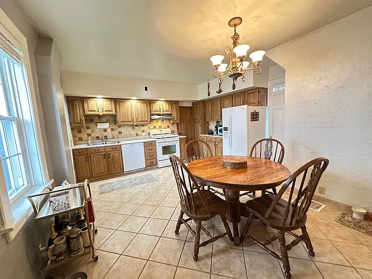 1113 Schang Rd — Photo 2