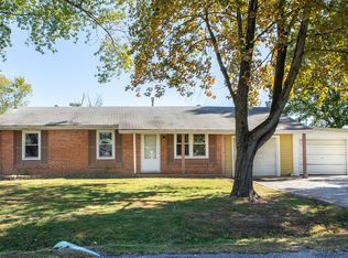 601 Mobile St, Brighton, IL 62012