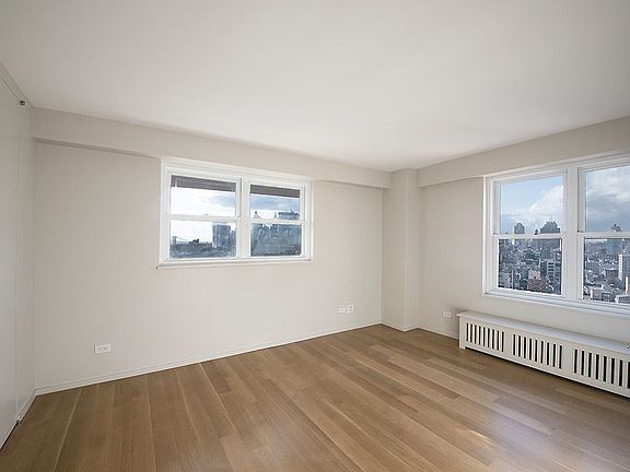 3rd image of 210 E Broadway APT 2001
