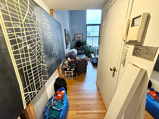 Rented by J PRESTON AND ASSOCIATES INC | media 19