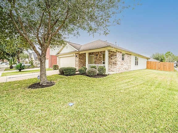 2nd image of 9019 S Jewel Bend Ln