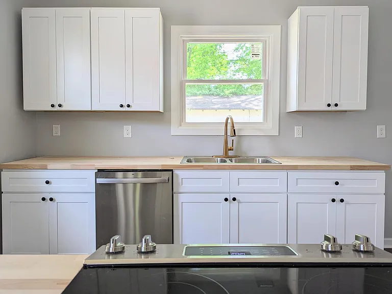 1004 S Beech St — Photo 8