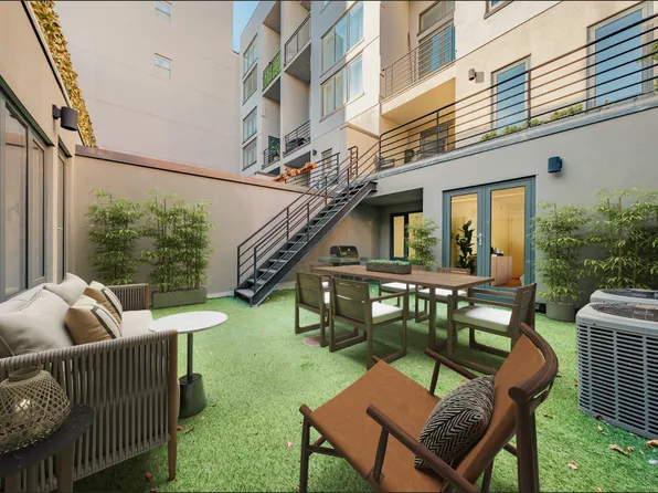 282a Nassau Avenue image 1 of 11