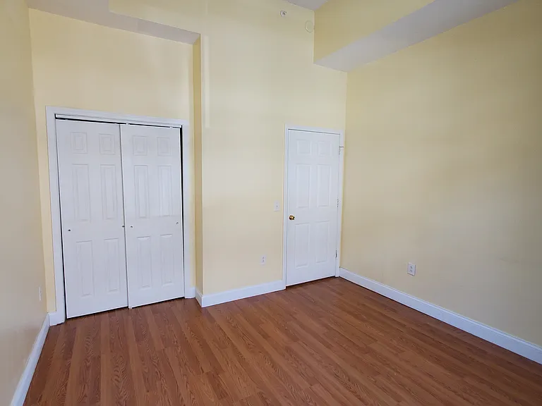 358 Rector St #217D — Photo 8