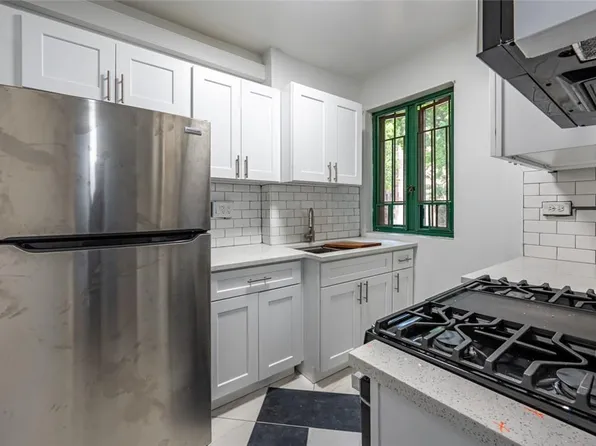 1601 Metropolitan Avenue #3G, Bronx, NY 10462