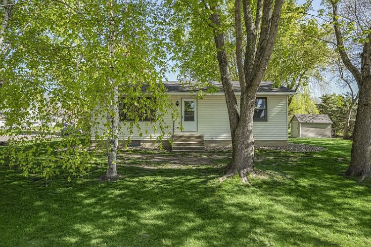 1st image of 465 Cindy Ln