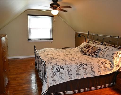 5th image of 660 E Cornell Ave