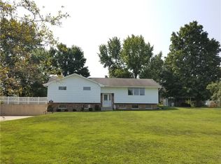 207 W Northern Row, Teutopolis, IL 62467