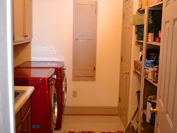 5th image of 9947 Tinsley Ln