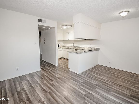 4th image of 8241 N Central Ave Unit 36