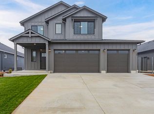 701 Cardinal Ave, Winlock, WA 98596