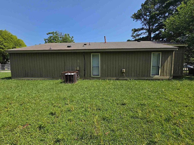6369 Golden Park Dr — Photo 17