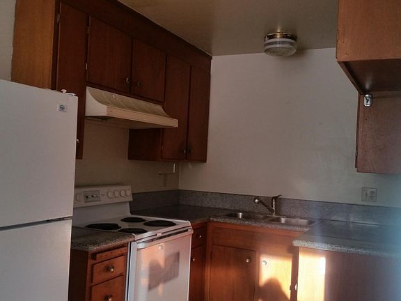5th image of 3760 Peacock Ct APT 3