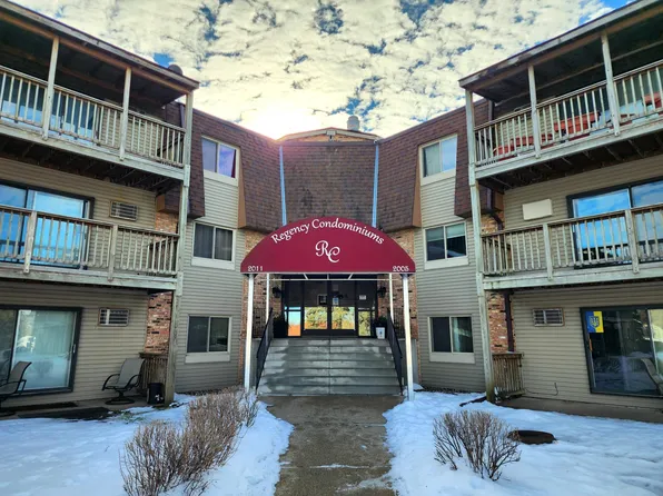 2005 122nd St E #A14, Burnsville, MN 55337