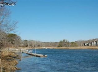 19 Indian Run, East Quogue, NY 11942